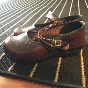 Sanita Danish Clogs